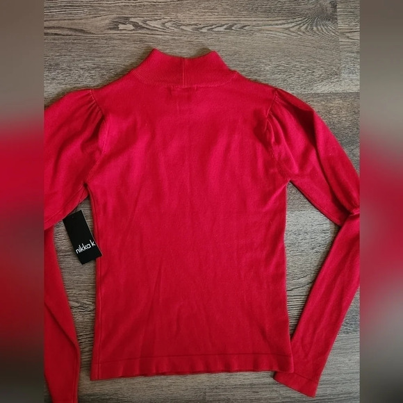 Nikka K Sweater - Picture 10 of 10